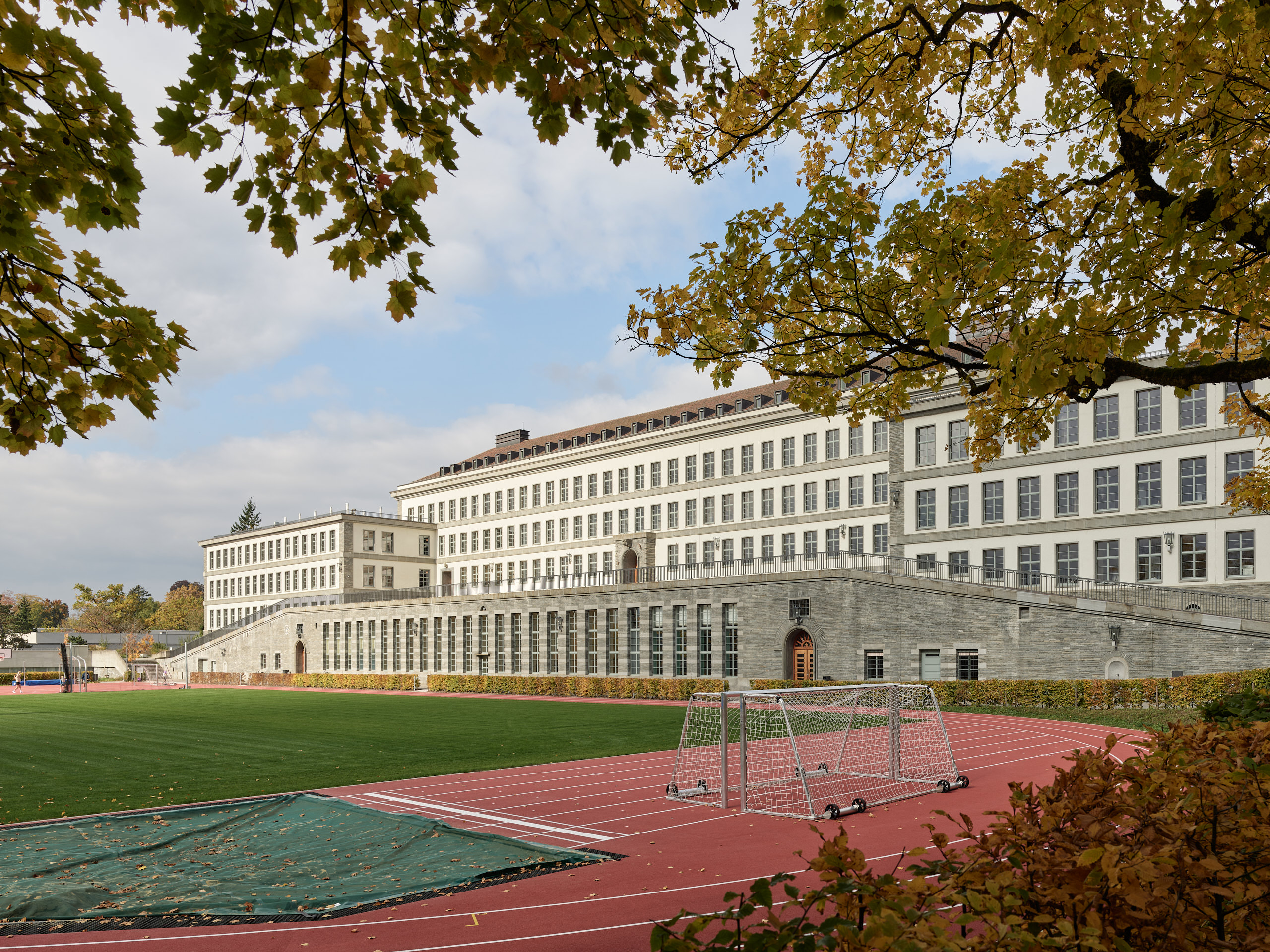 Kantonsschule im Lee